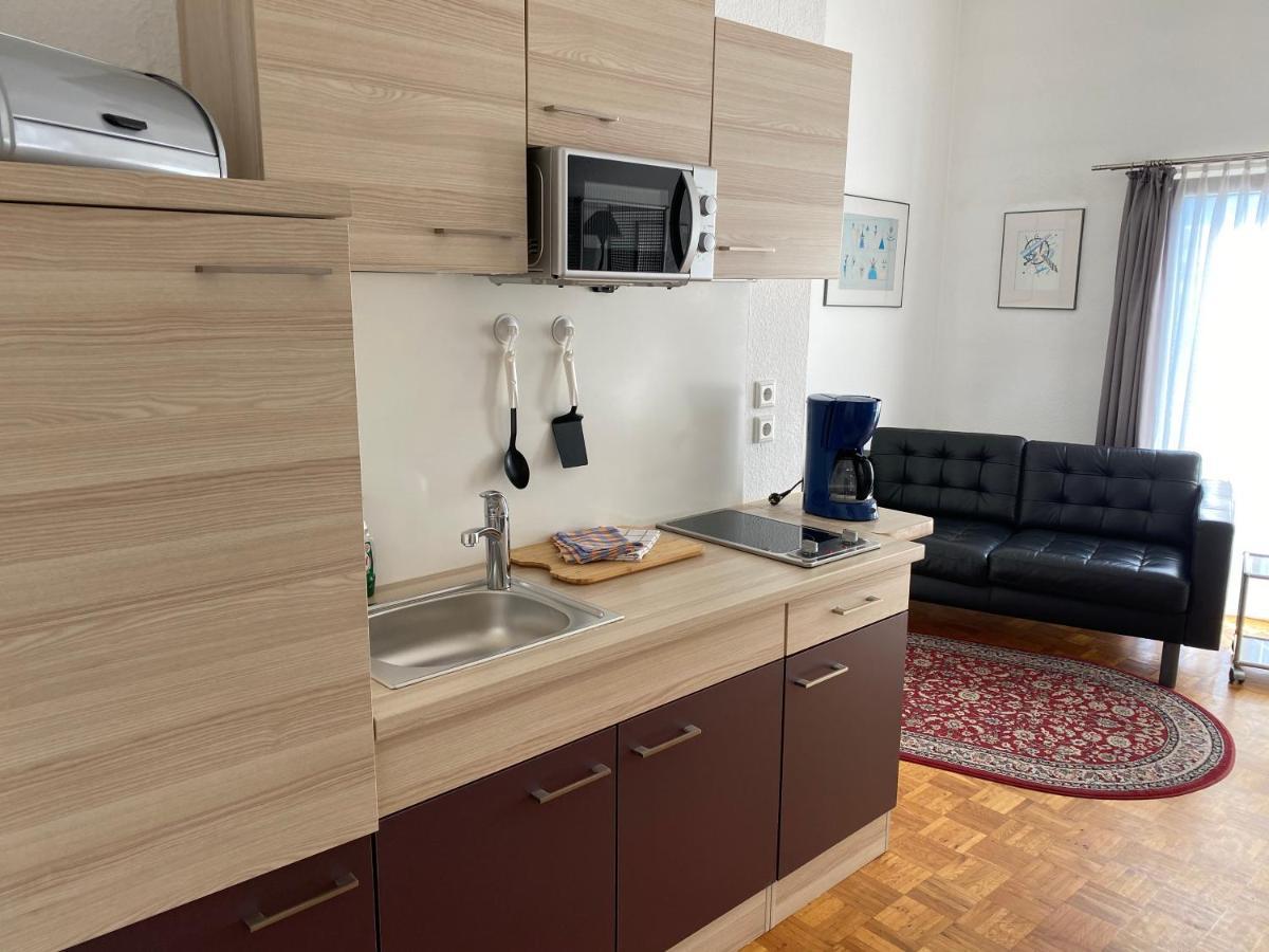 Apartmenthaus Zentrum Komfort Apartments Mit Minikuchen Verschiedener Grossen 卡塞尔 外观 照片