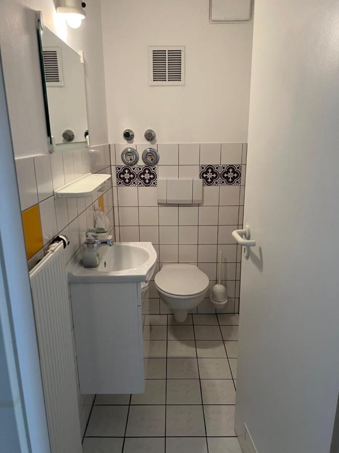 Apartmenthaus Zentrum Komfort Apartments Mit Minikuchen Verschiedener Grossen 卡塞尔 外观 照片