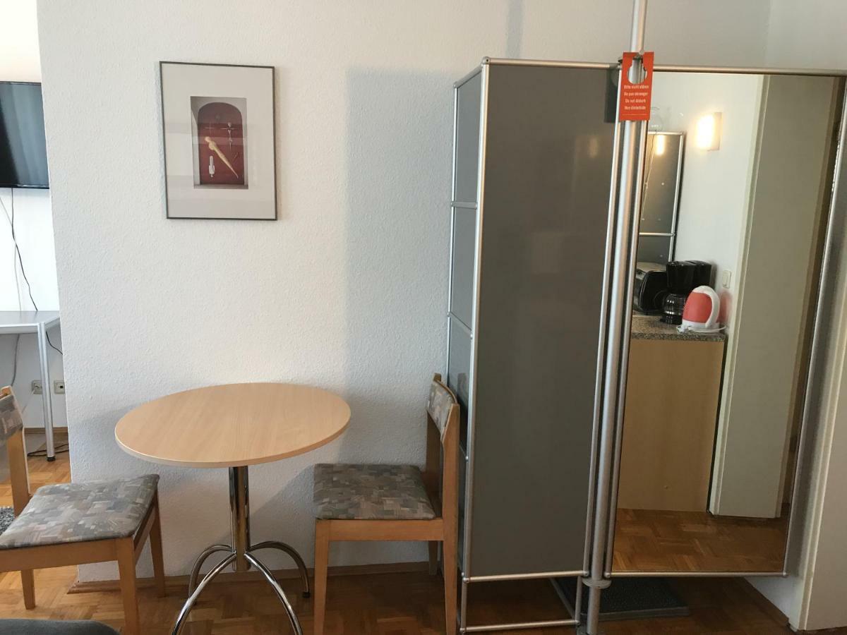 Apartmenthaus Zentrum Komfort Apartments Mit Minikuchen Verschiedener Grossen 卡塞尔 外观 照片