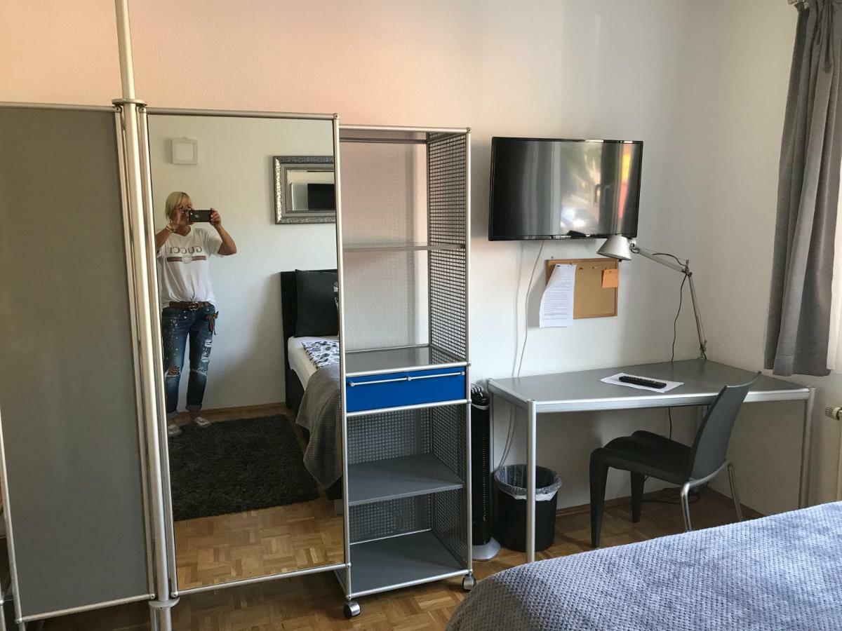 Apartmenthaus Zentrum Komfort Apartments Mit Minikuchen Verschiedener Grossen 卡塞尔 外观 照片